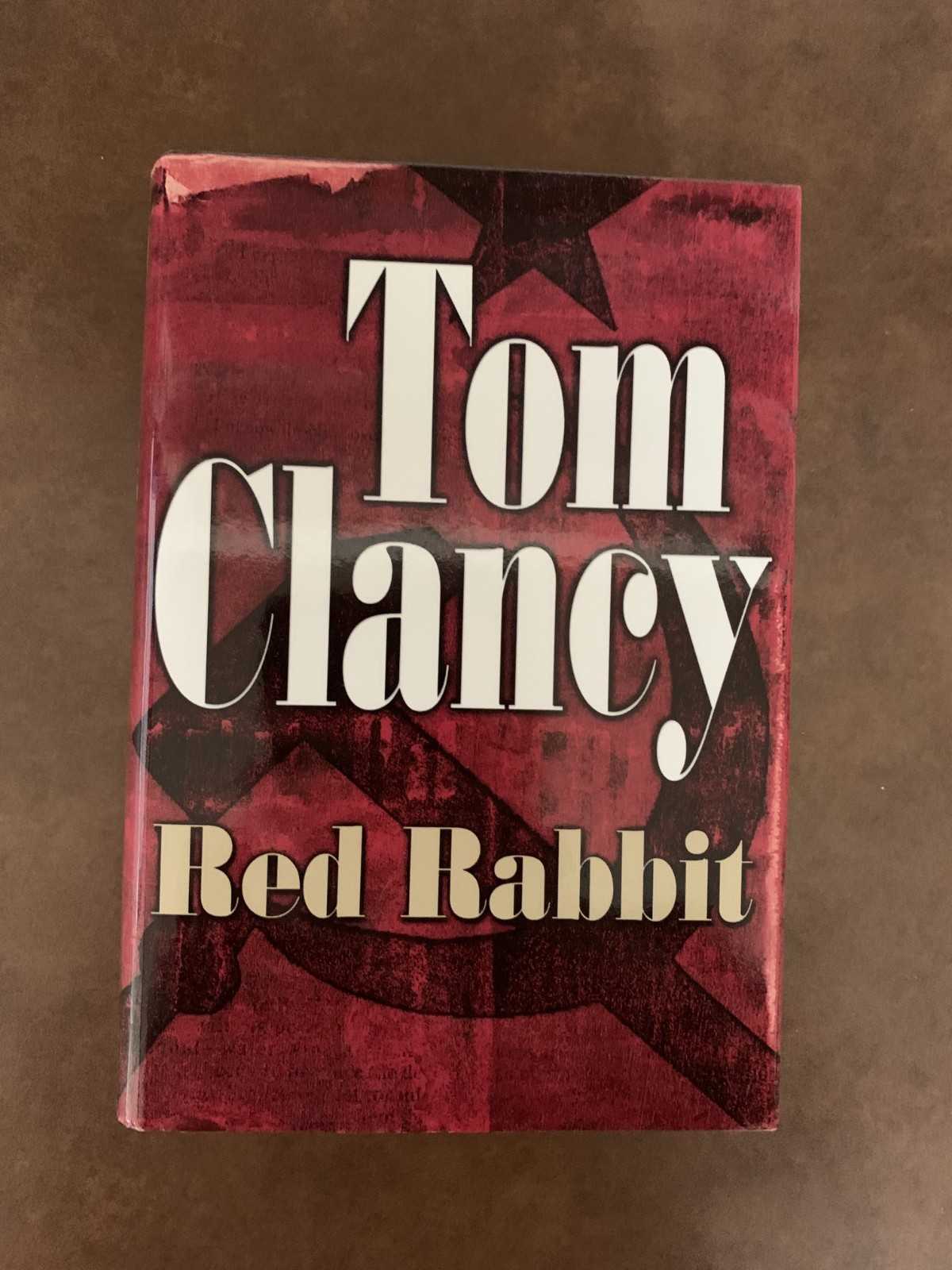 Red Rabbit Hardcover by Tom Clancy /pristine condition / FREE DELIVERY