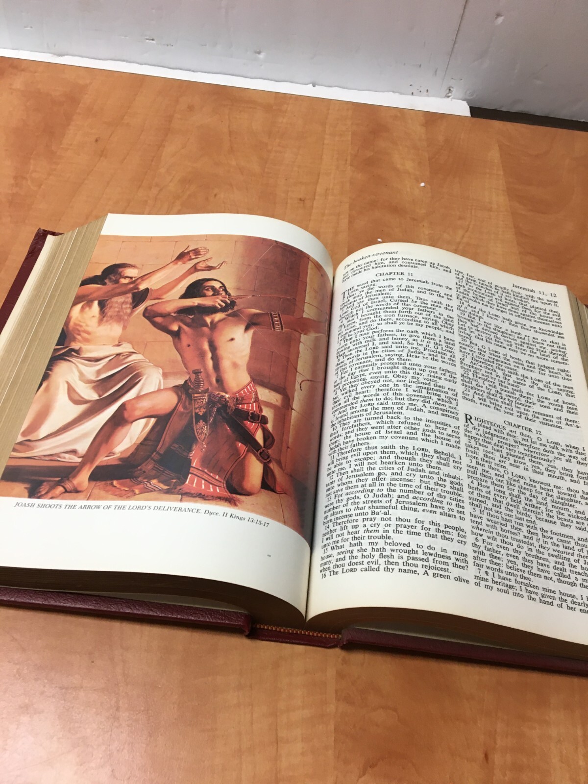 Holy Bible King James Version Giant Print Words Of Christ In Red Nelson Regency