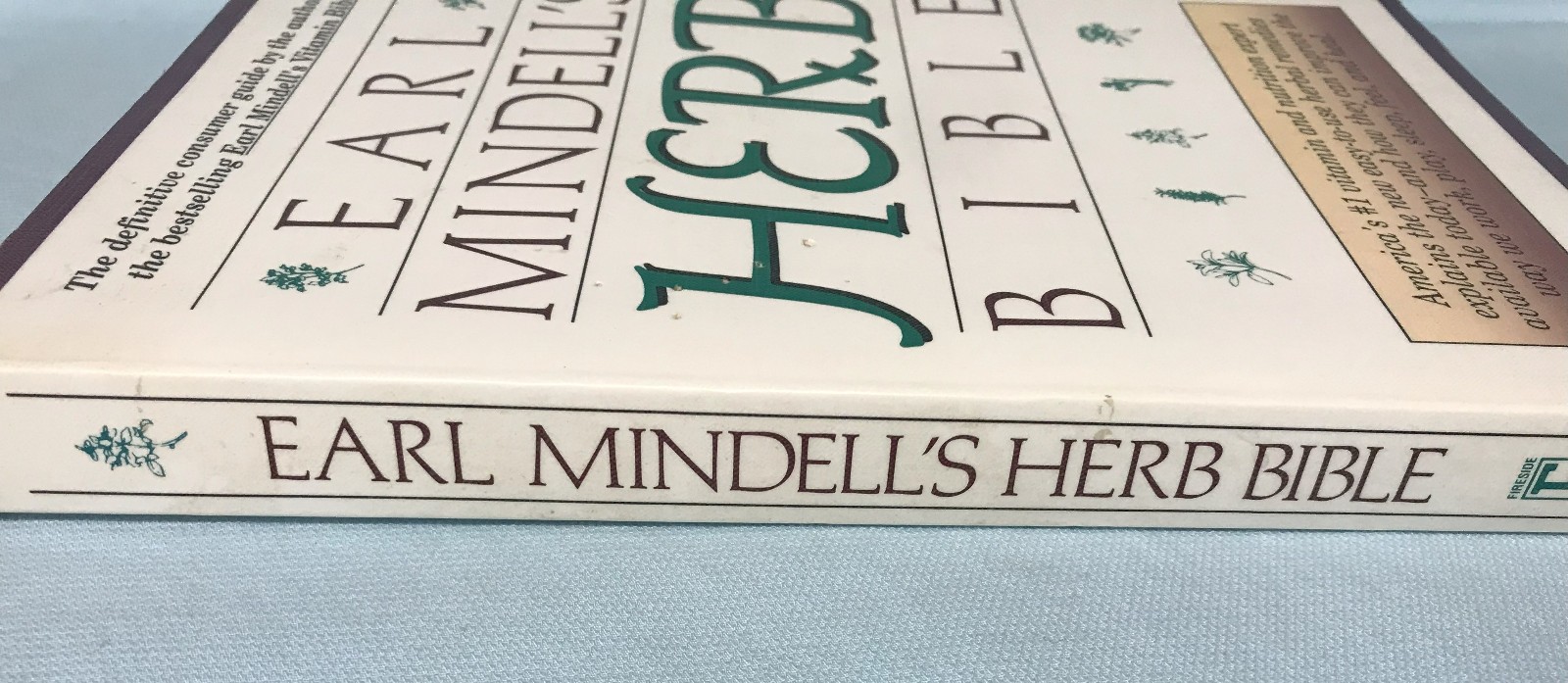 BOOK: EARL MINDELL’S HERB BIBLE Professor of Nutrition 1992 Paperback (A1)