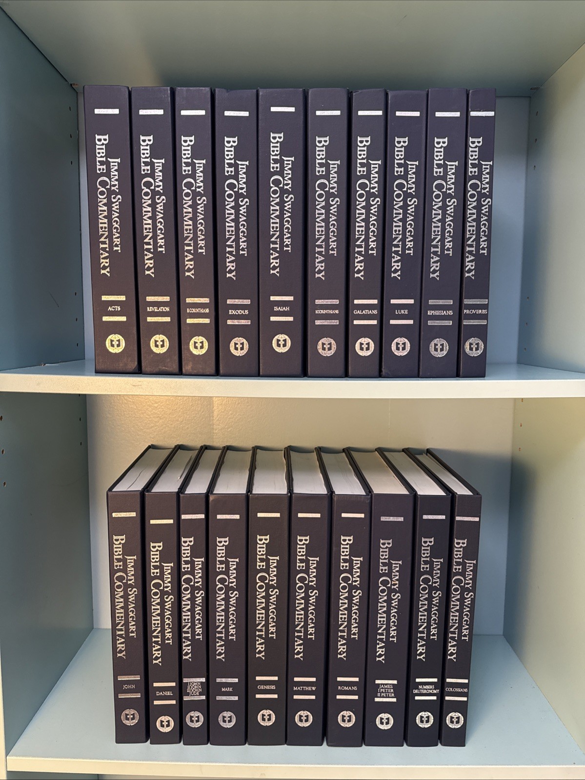 Jimmy Swaggart Bible Commentary – 20 Volumes (Hardcover) In Very Good Condition