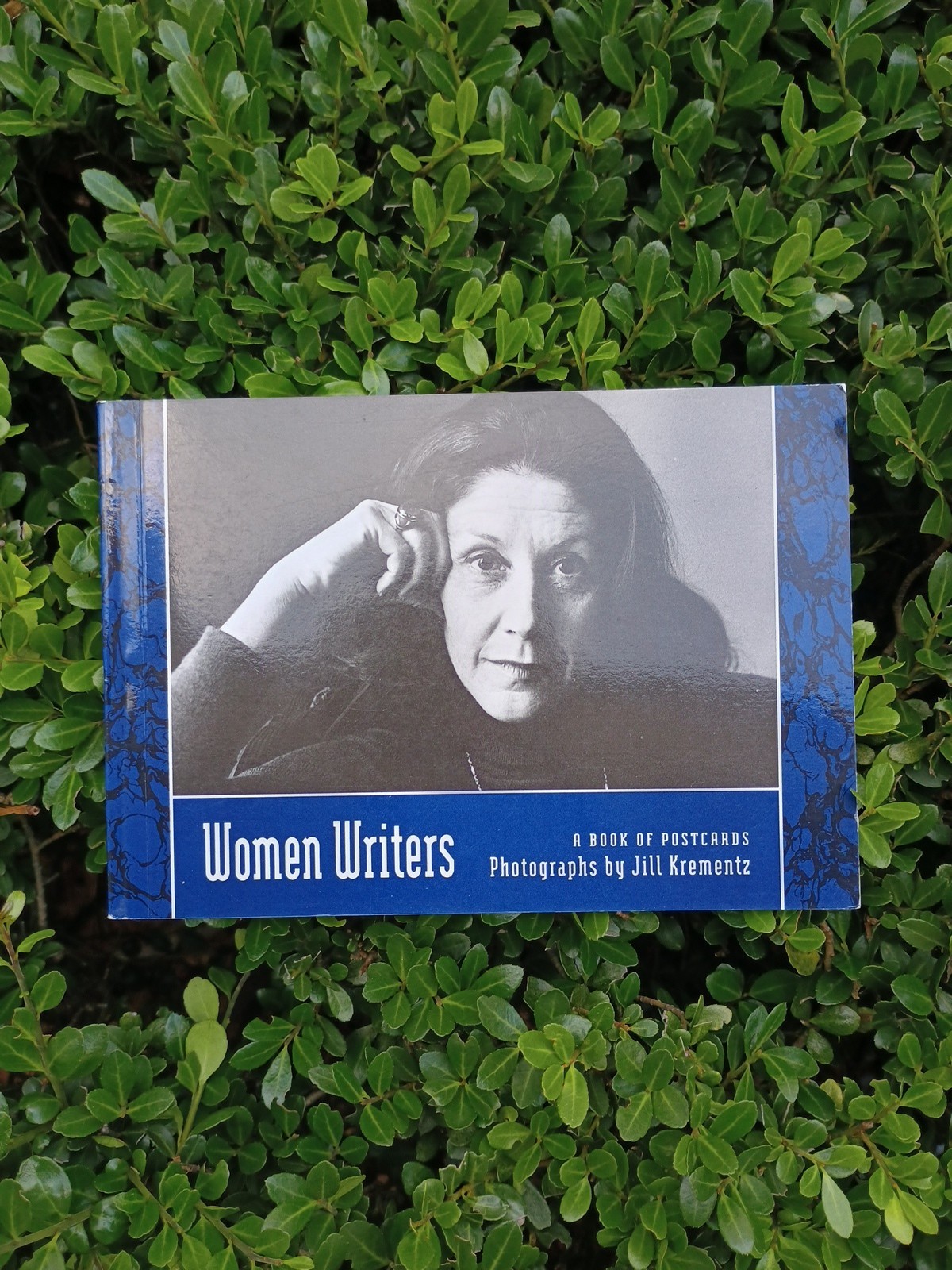WOMEN WRITERS: A Book of Postcards. (30 x. Photographs b Jill Krementz). NEW