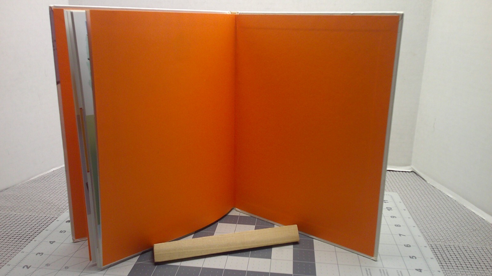 New Testament Activity Bible Hardcover Book Jesus Favorite Stories 64 pages