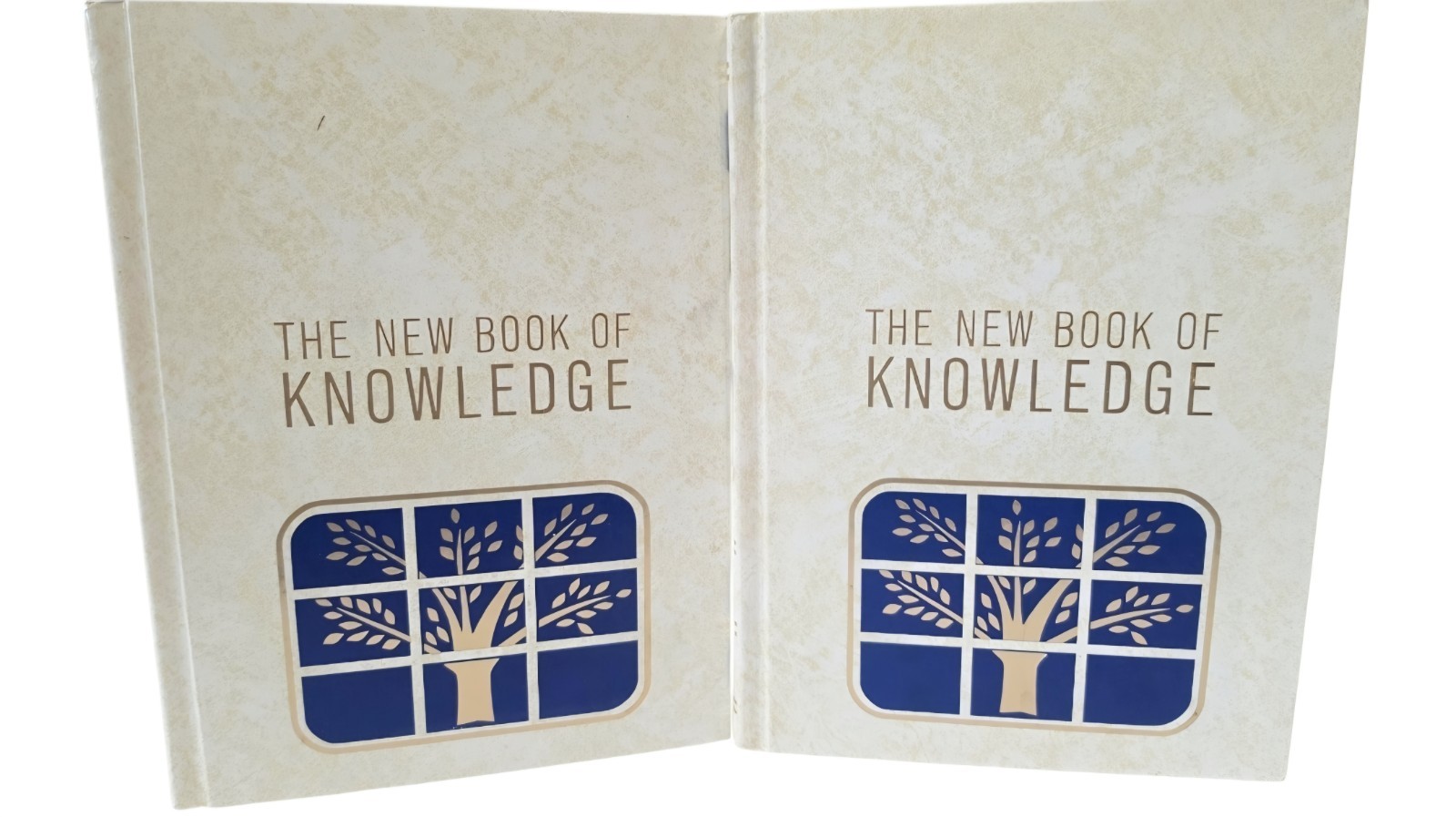 World Book Encyclopedia, Volumes 1-22 Hardcover + The New Book of Knowledge A-Z