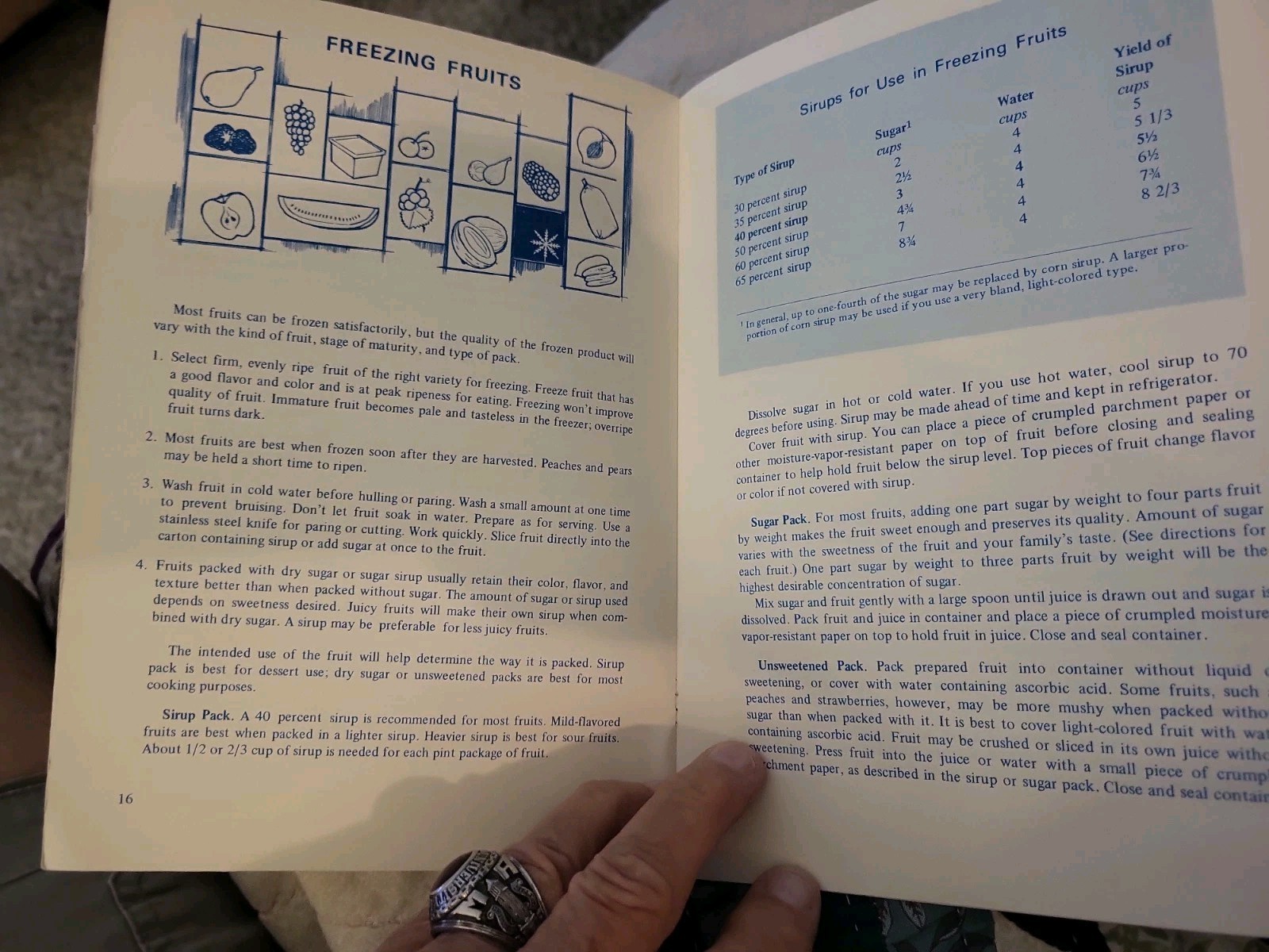 Freezing Fruits And Vegetables. Mississippi Extension Service Booklet. 26 Pages