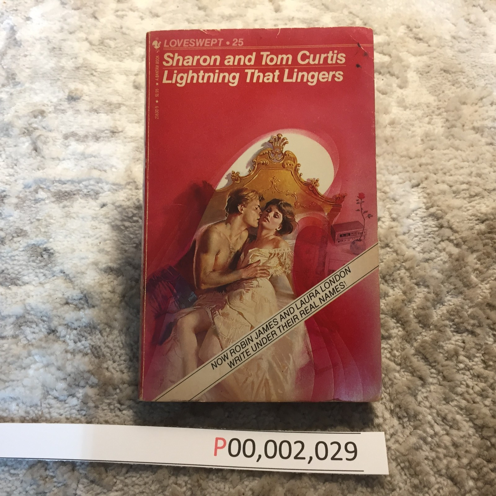 Lightning That Lingers Sharon And Tom Curtis 1983 Bantam Books Romance Book