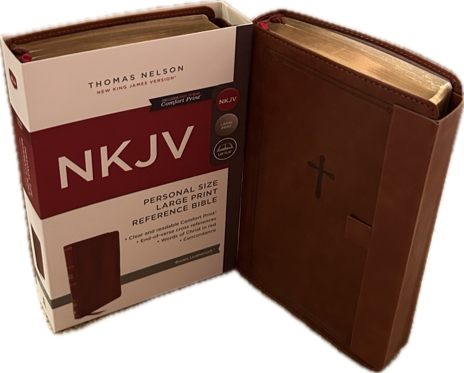 MAGNETIC CLOSURE NKJV LARGE PRINT(10.5pt) Personal Size Brown Leathersoft Bible