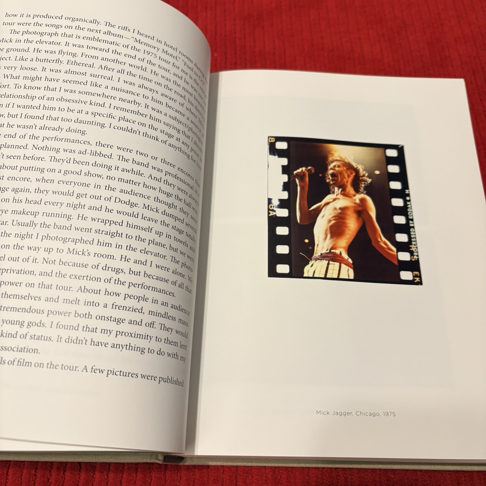 ANNIE LEIBOVITZ AT WORK (Hardcover)