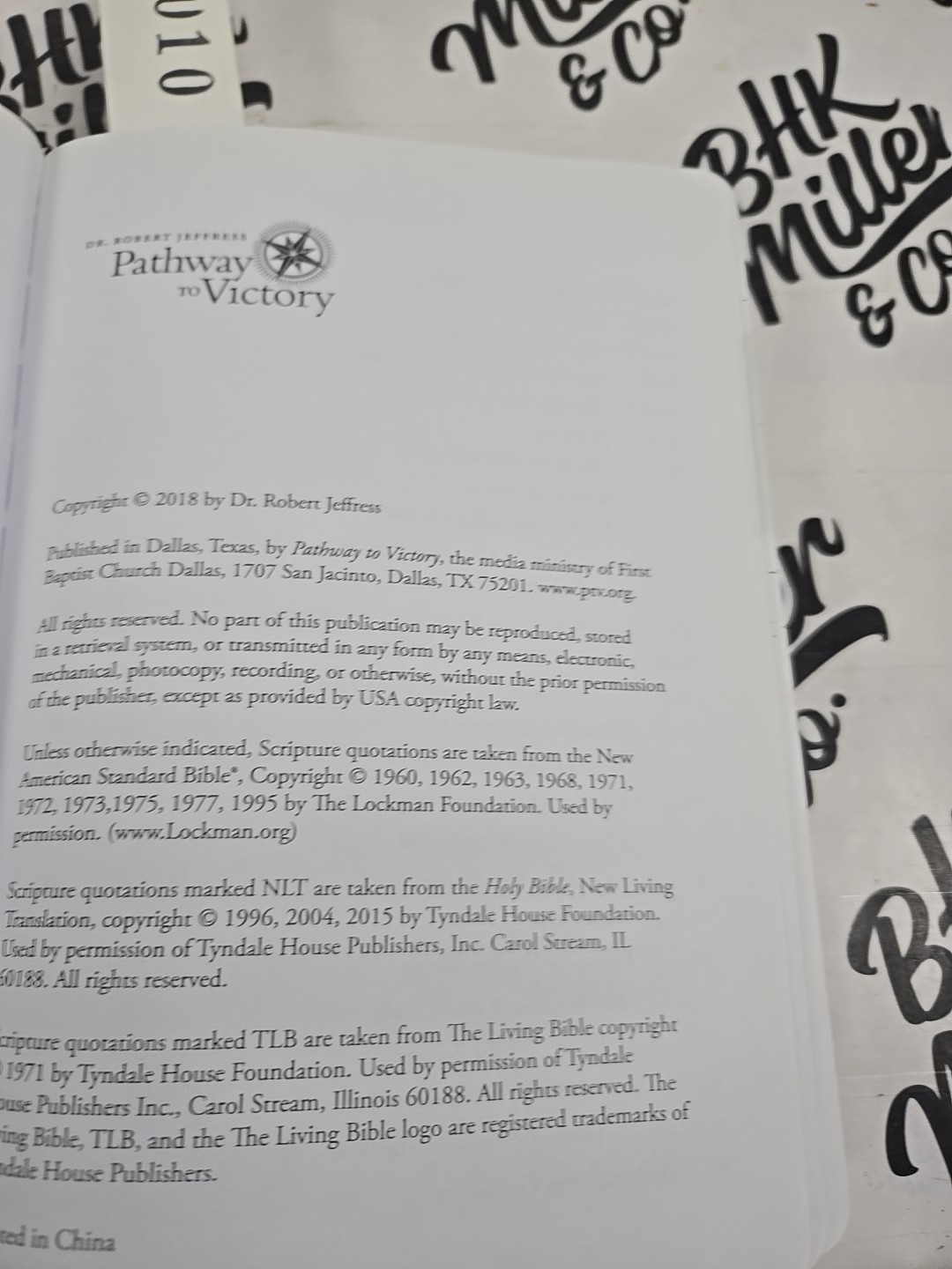 Pathway To Victory Daily Devotional Book By Dr. Robert Jeffress
