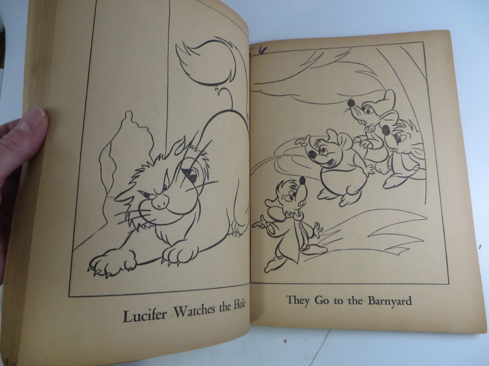 Vintage 1950 Walt Disney CINDERELLA Paint Coloring Book Whitman Publishing RARE
