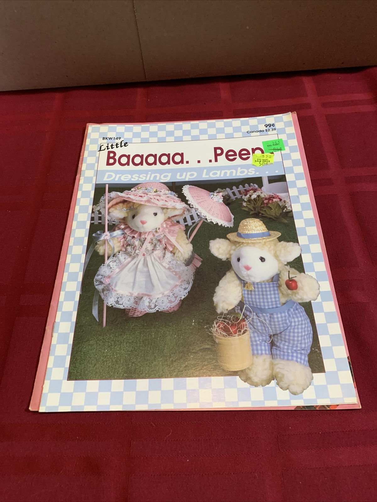 Lot of (8) Miscellaneous Craft and Pattern Books