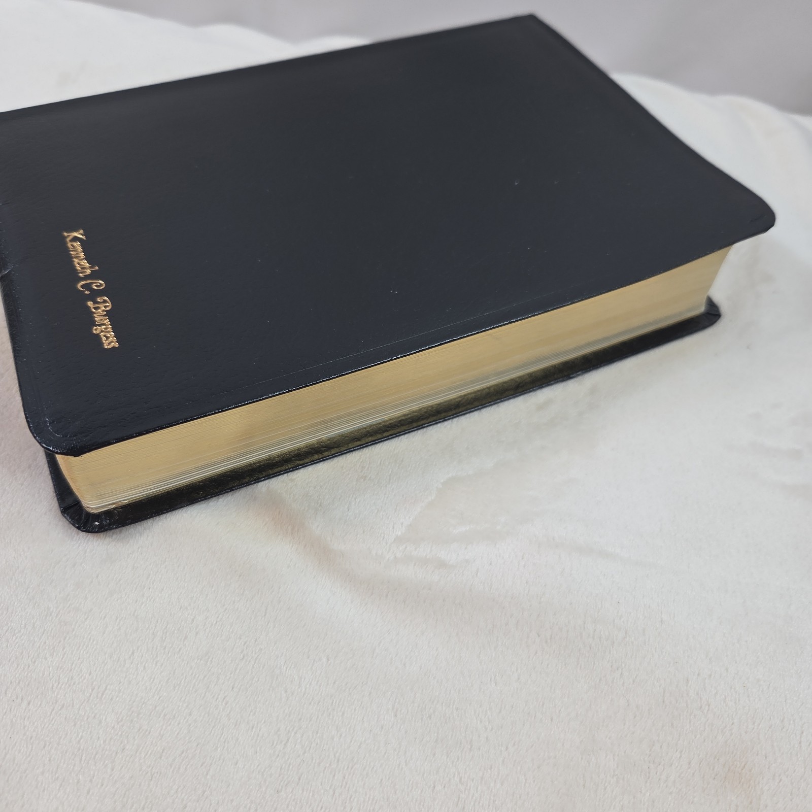 Holy Bible NKJV RLE Giant Print Thomas Nelson 334 Black Bonded Leather 1992