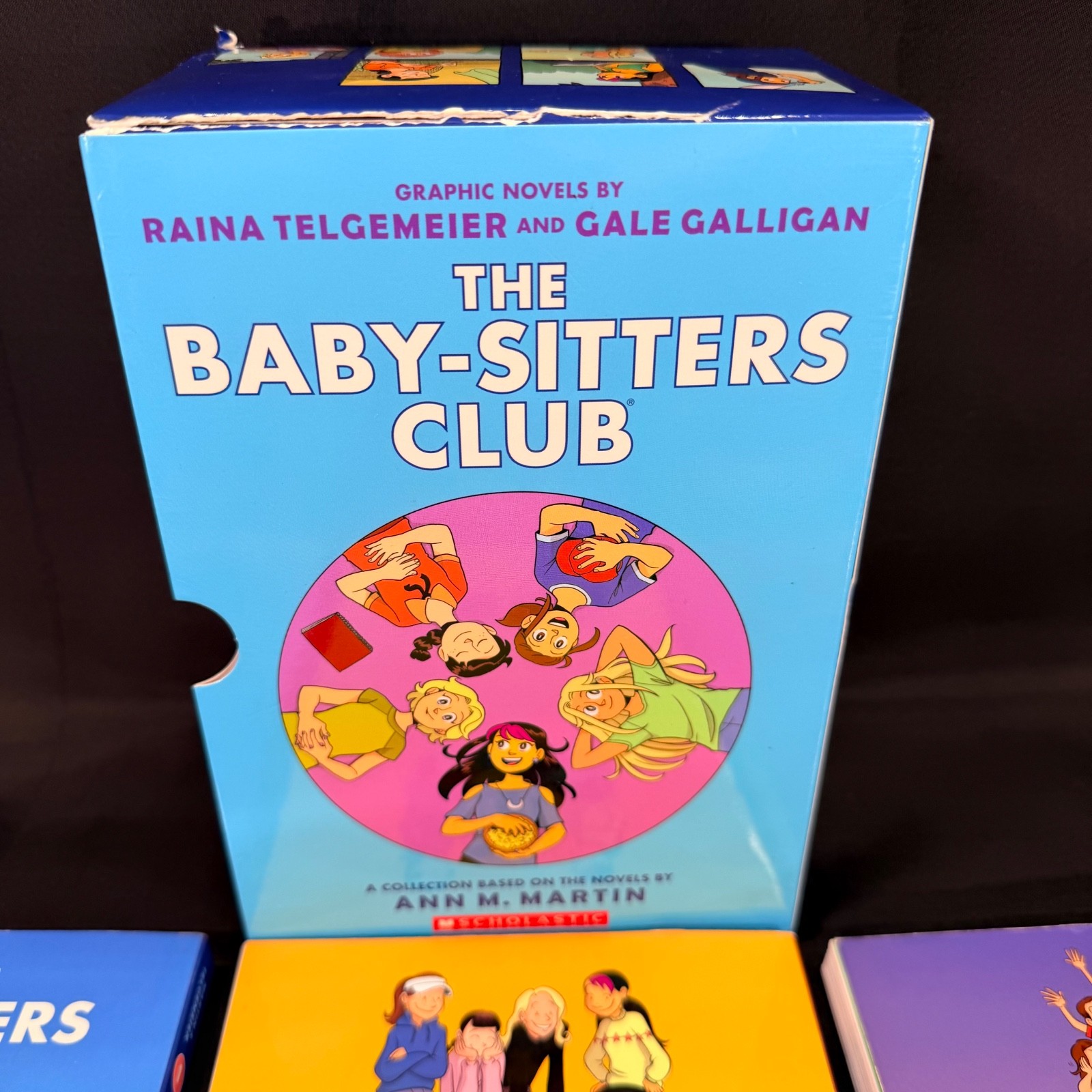 The Baby-Sitters Club #1-7 Graphic Novel Box Set by Raina Telgemeier Graphix COL