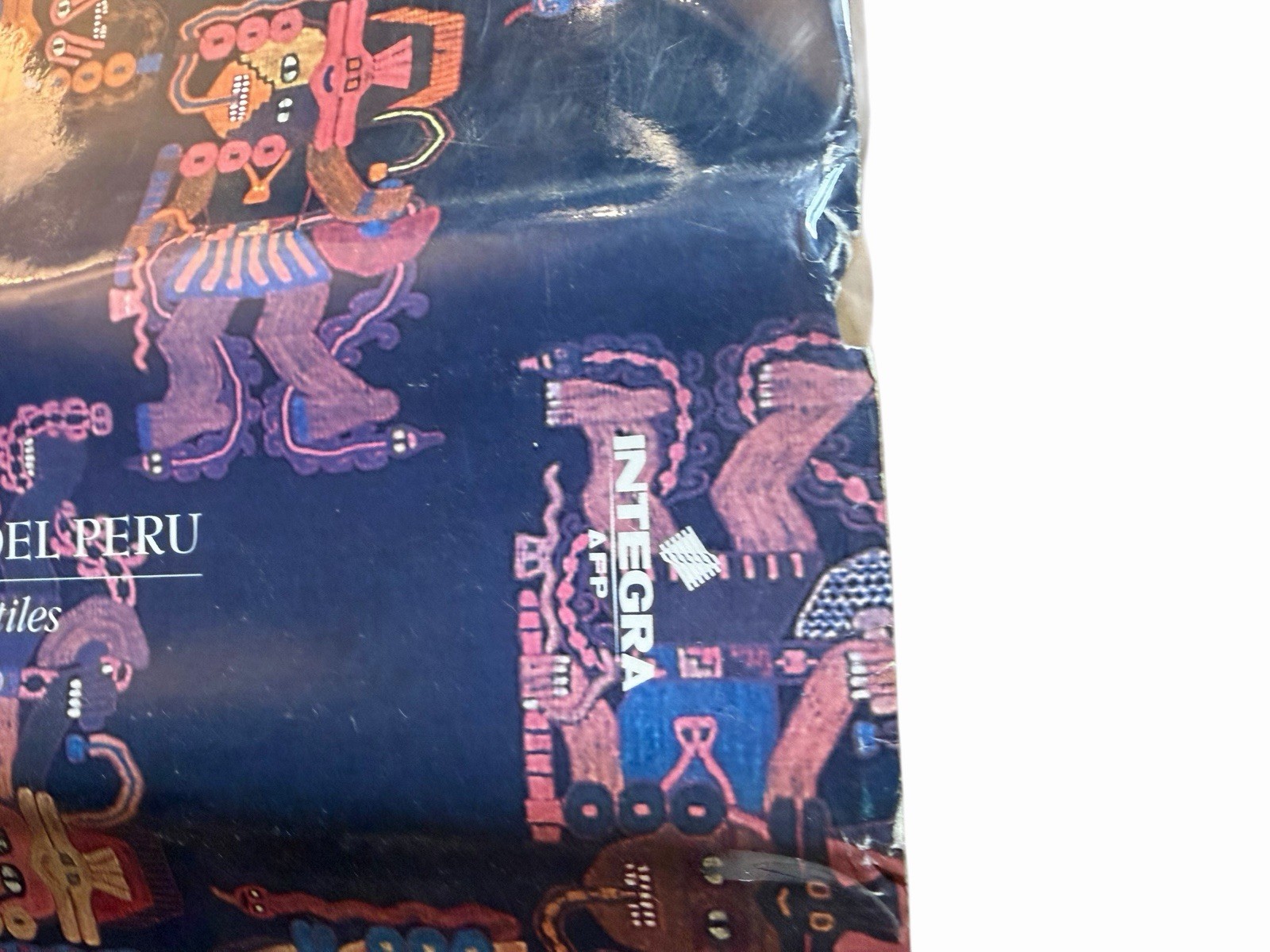 Tejidos Milenarios del Peru Ancient Peruvian Textiles 1999 HC DJ Folio