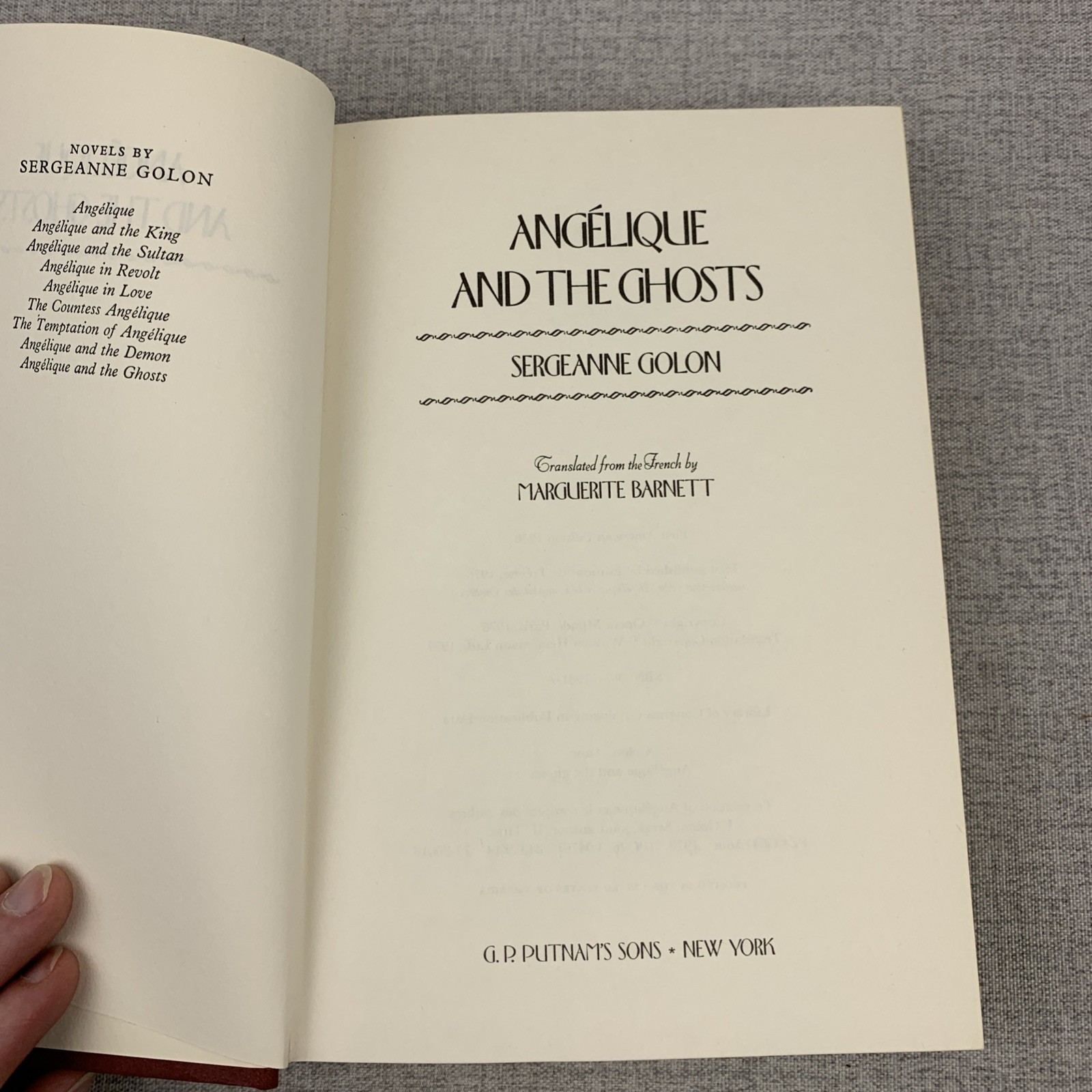 Angelique and the Ghosts Sergeanne Golon 1978 1st edition Hardcover Dust Jacket