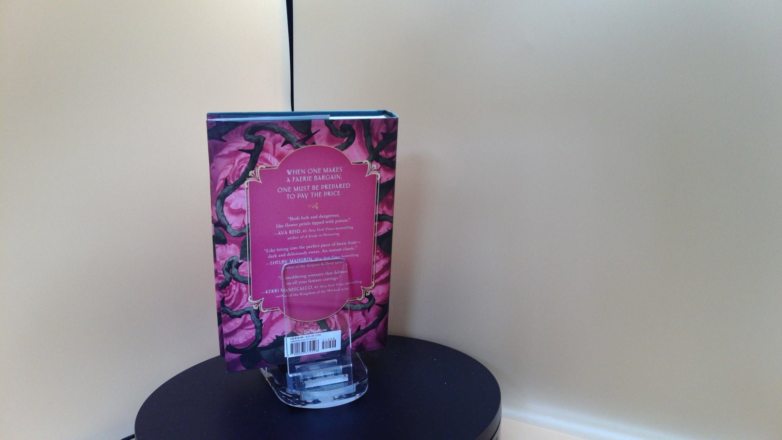 Sasha Peyton Smith – The Rose Bargain New SEE DESCRIPTION – SEE DESCRIPTION