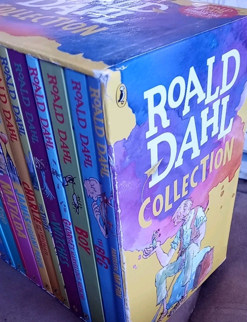 Roald Dahl Collection 14 Fantastic Stories Box Set Including Great Shape (READ)