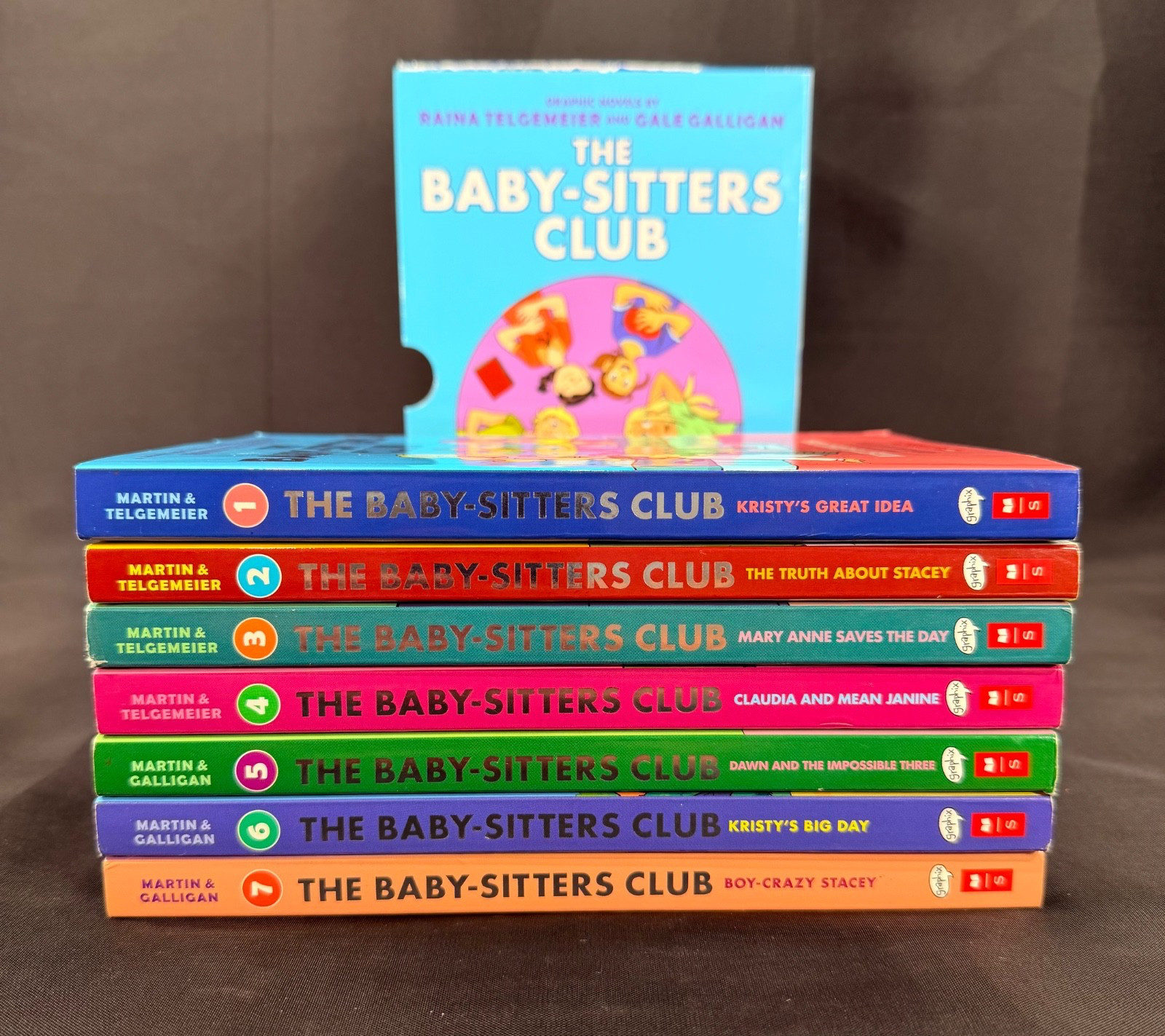 The Baby-Sitters Club #1-7 Graphic Novel Box Set by Raina Telgemeier Graphix COL