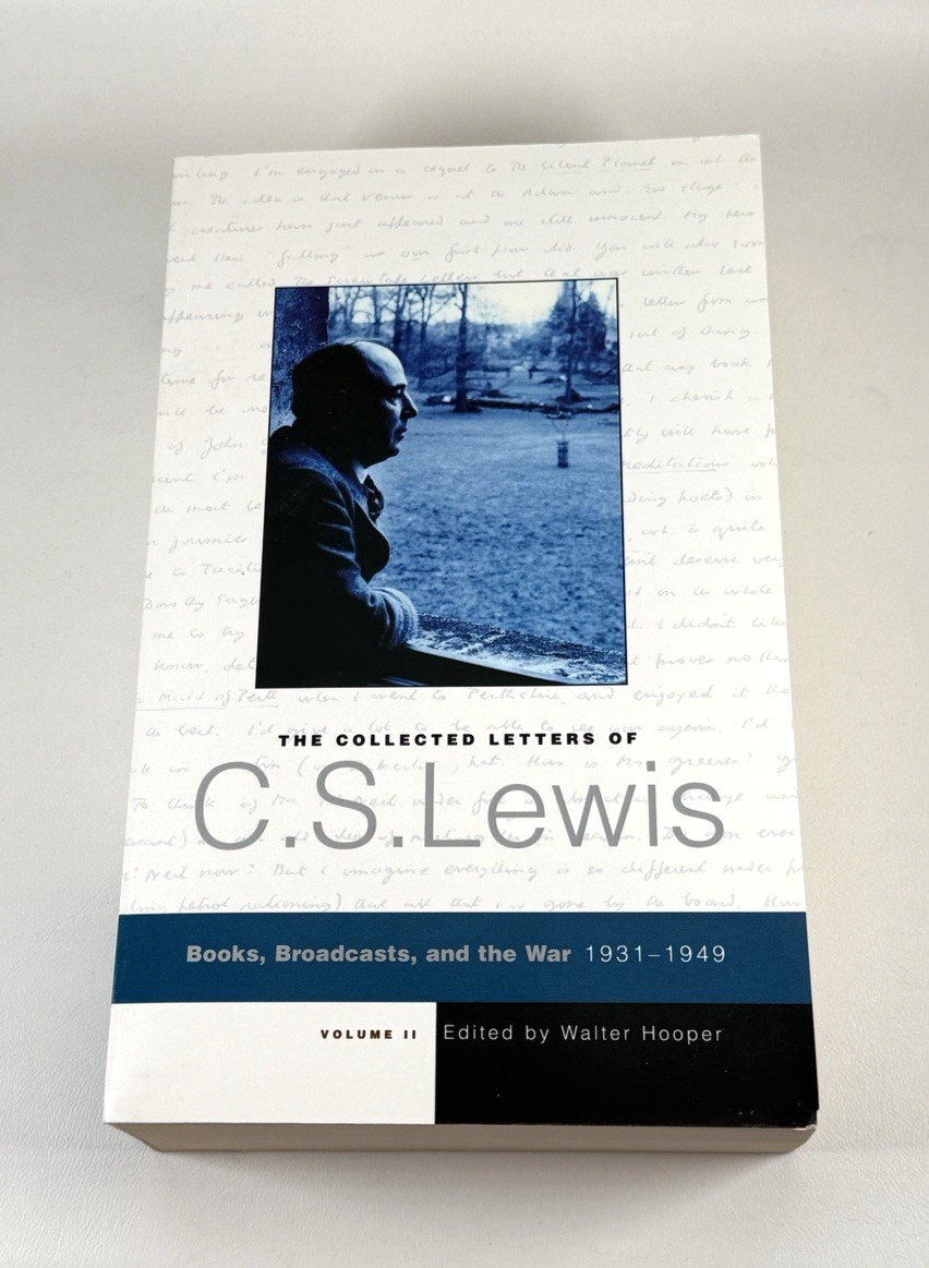 The Collected Letters of C. S. Lewis Volume 1 & 2 (I & II) Box Set Paperback