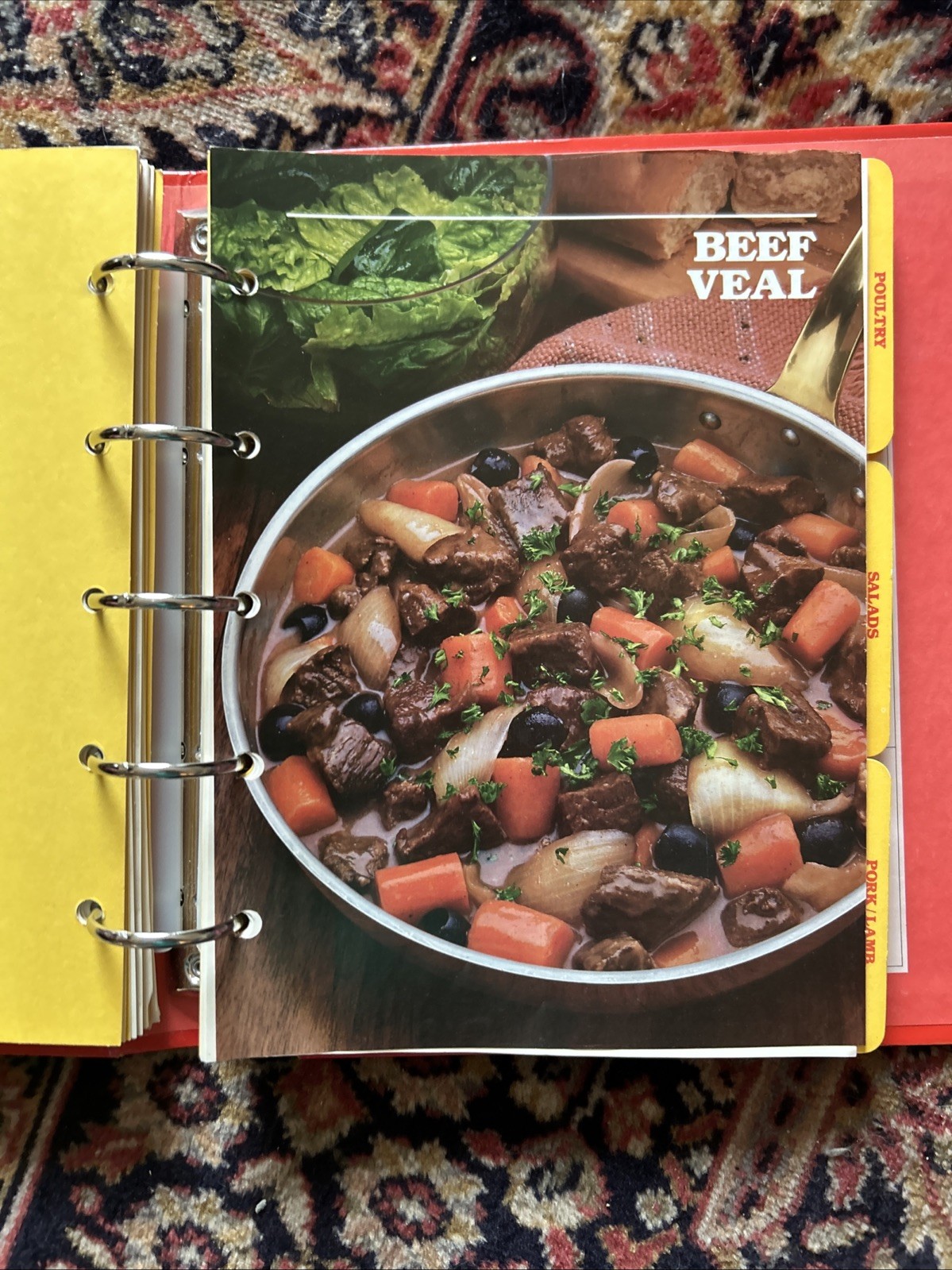 Betty Crocker’s Cookbook Golden Press 1989 5 Ring Binder 8th Printing 9″ x 10.5″