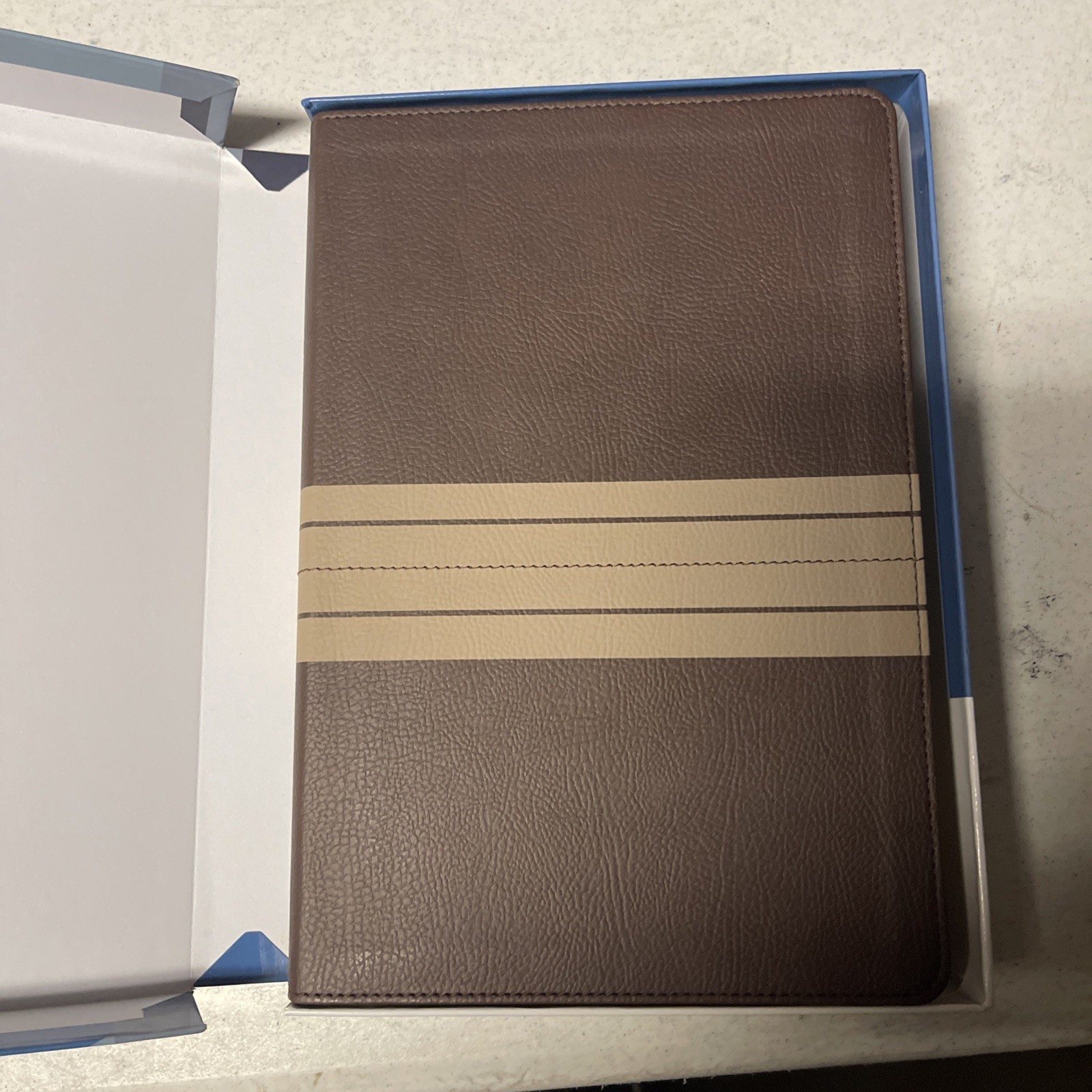 Thinline Bible by Zondervan Staff (2017, Imitation Leather)