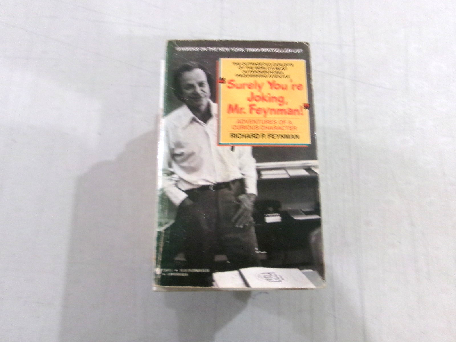 Surely You’re Joking, Mr. Feynman! by Richard P. Feynman (1986 Paperback) DD 178