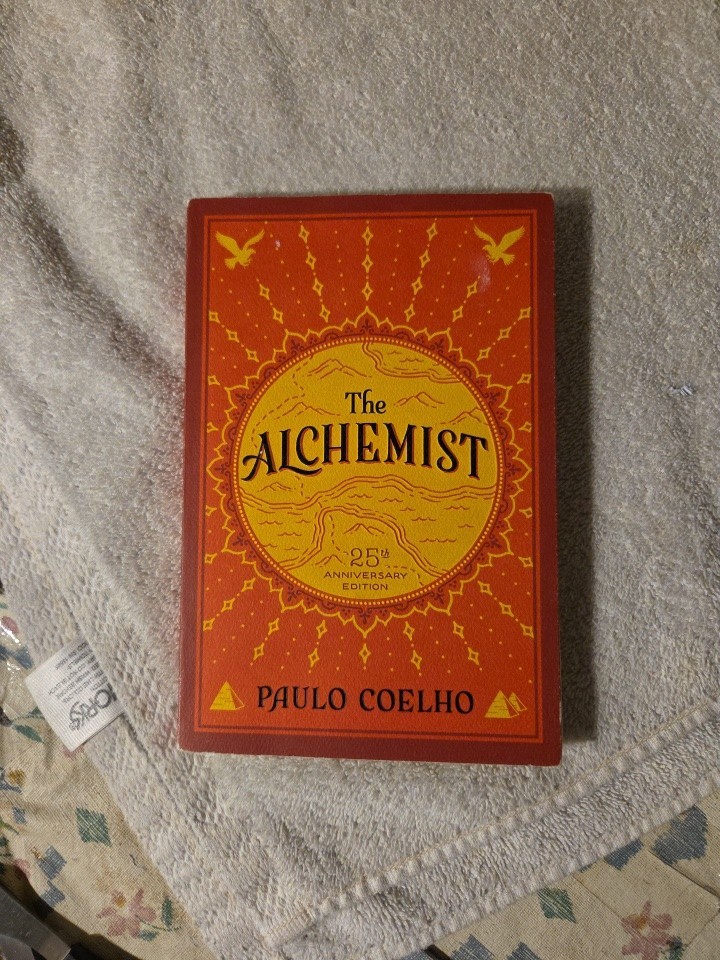 Alchemist : 25th Anniversary Edition by Paulo Coelho Paperback