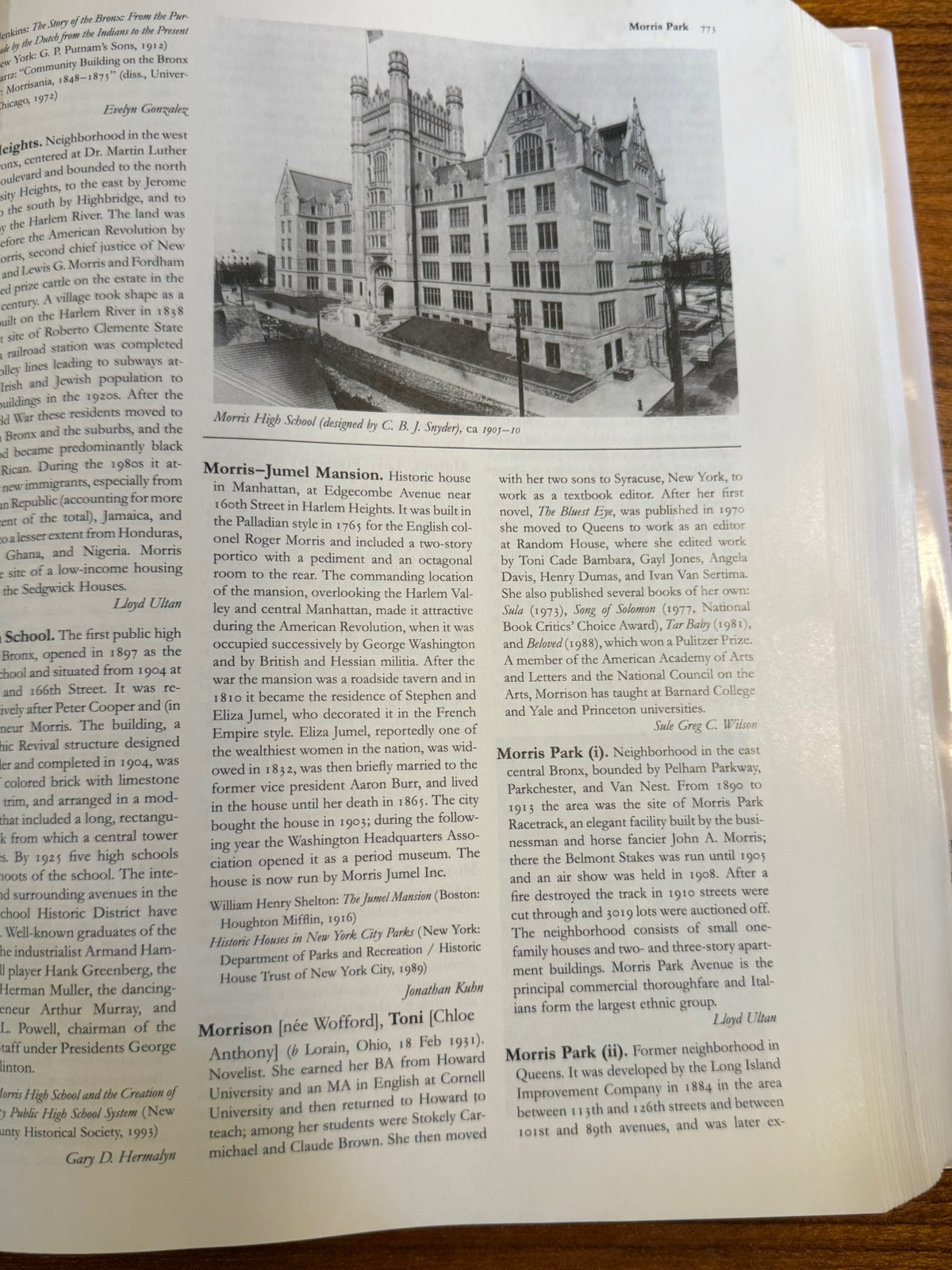 The Encyclopedia of New York City by Kenneth T. Jackson NYHS Yale University