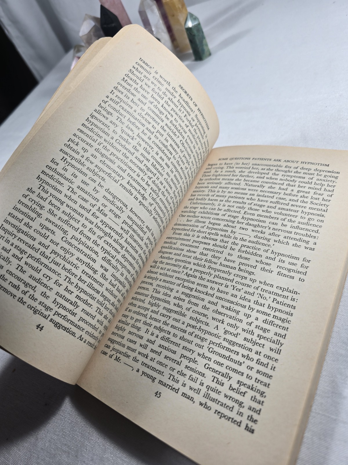Secrets of Hypnotism S.J. Van Pelt MD Melvin Powers 1976 Vintage Paperback Book