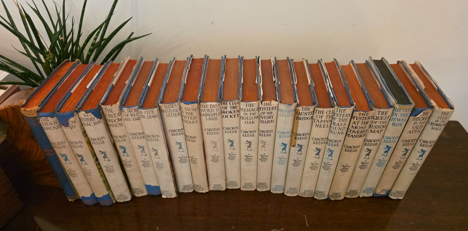 COMPLETE SET ALL 32 NANCY DREW MYSTERY STORIES in HARDCOVER w/DUST JACKETS