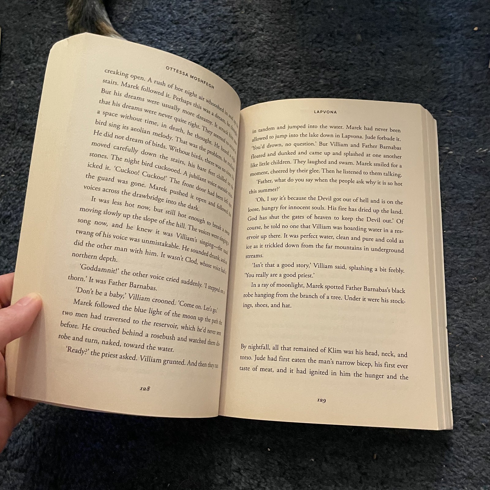 Lapvona – Ottessa Moshfegh paperback