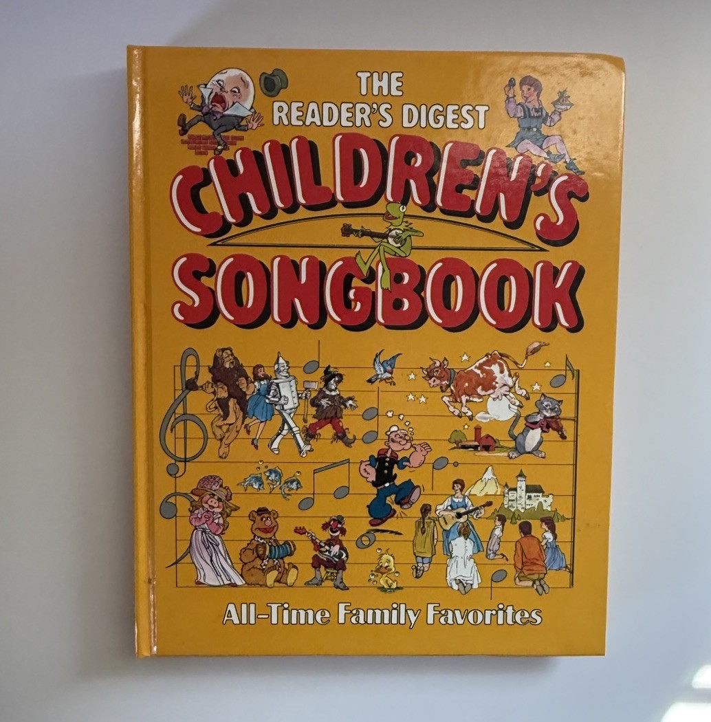 The Reader’s Digest Children’s Songbook 1985 HC Spiral Bound With Words Booklet
