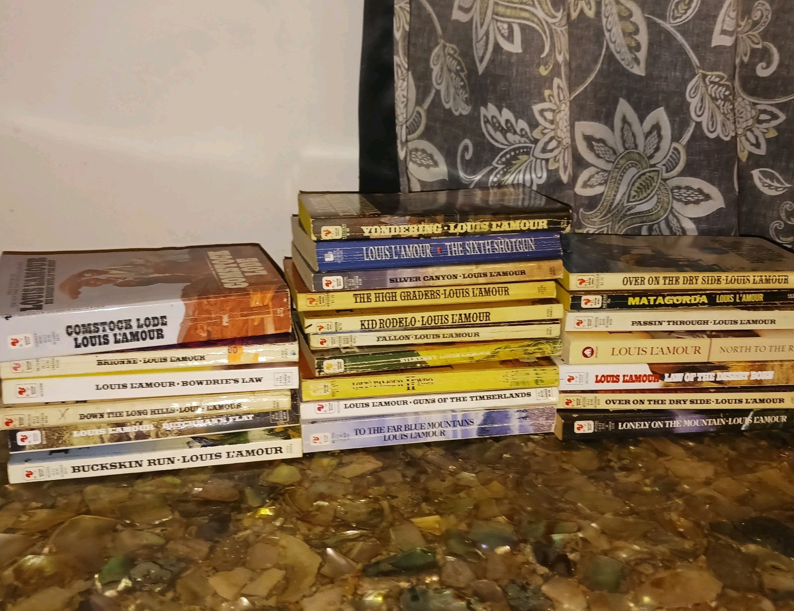 Louis L’Amour Western Book Lot 20 Paperbacks Cowboy Novels Vintage