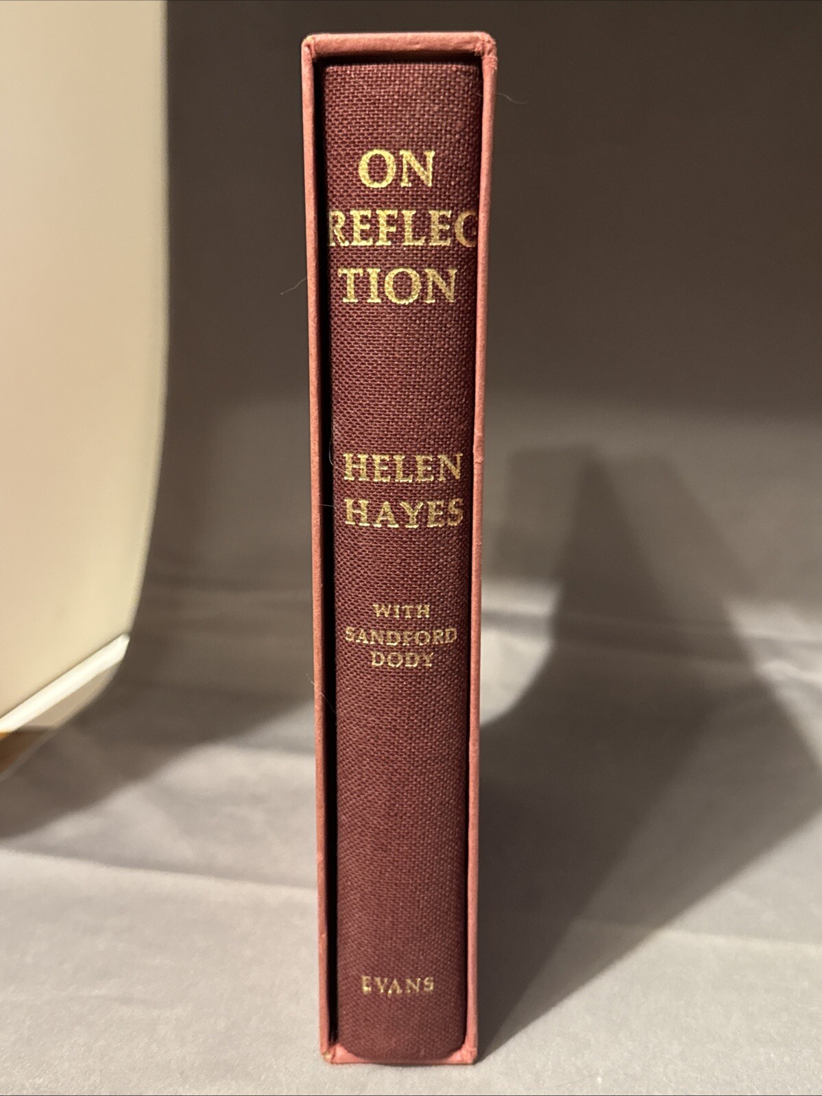 [SIGNED w/ COA] On Reflection | Helen Hayes (1968) Slipcase *NM- – 9.2*