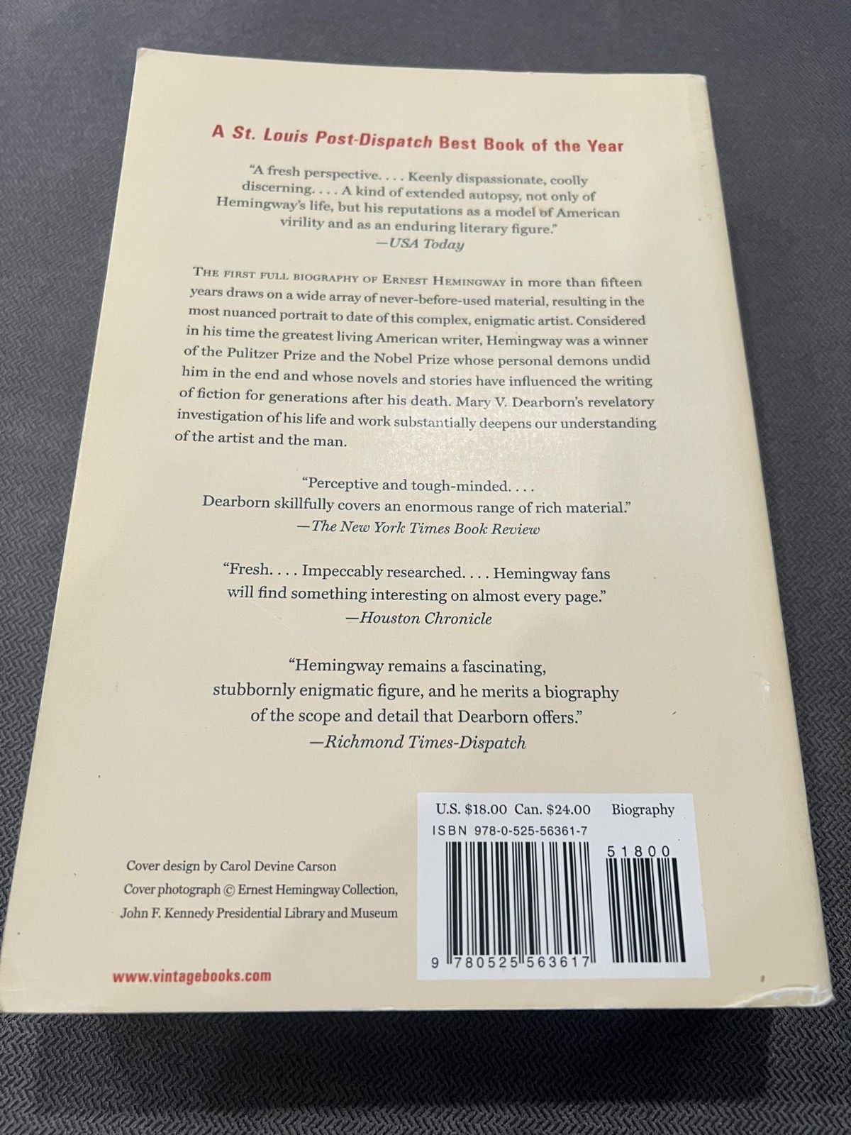 Ernest Hemingway – A Biography – Mary V Dearborn