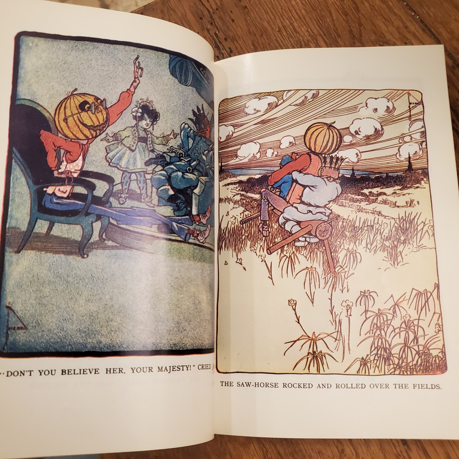 1961 Marvelous Land of Oz With 16 Color Plates! L. Frank Baum Vintage Paperback