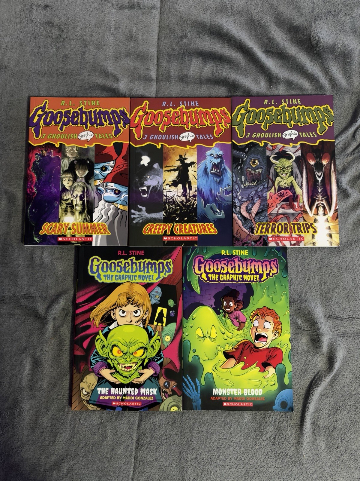 R.L. Stine GOOSEBUMPS GRAPHIX 5 Graphic Novel Lot PRISTINE UNREAD Softcover