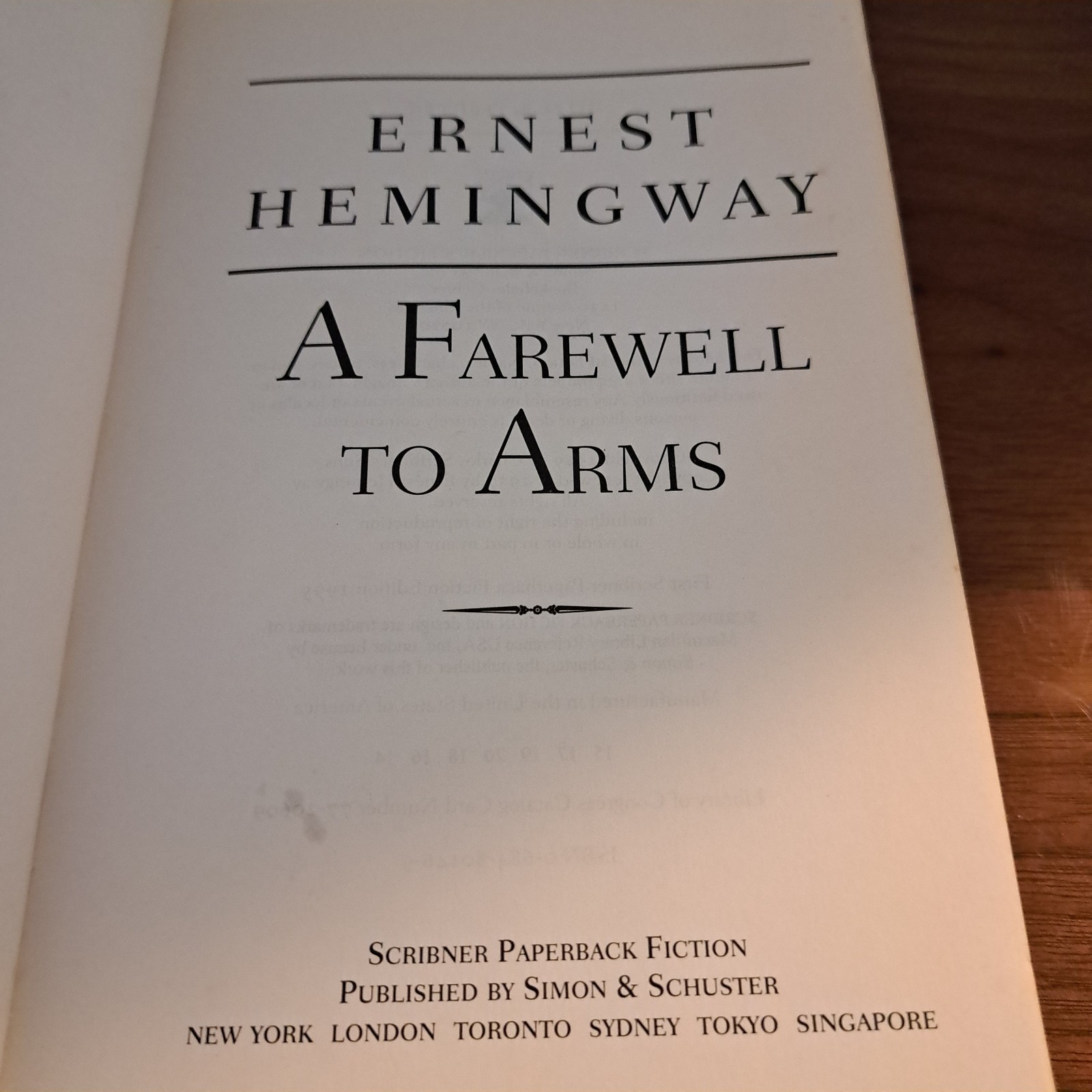 Ernest Hemingway A Farewell to Arms Paperback Used