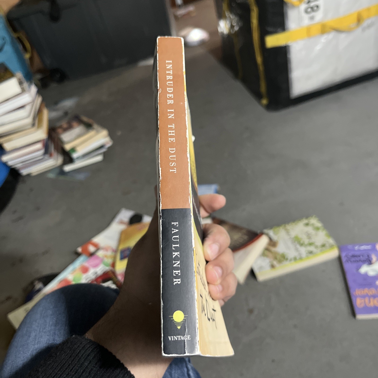 Intruder in the Dust William Faulkner- ACCEPTABLE