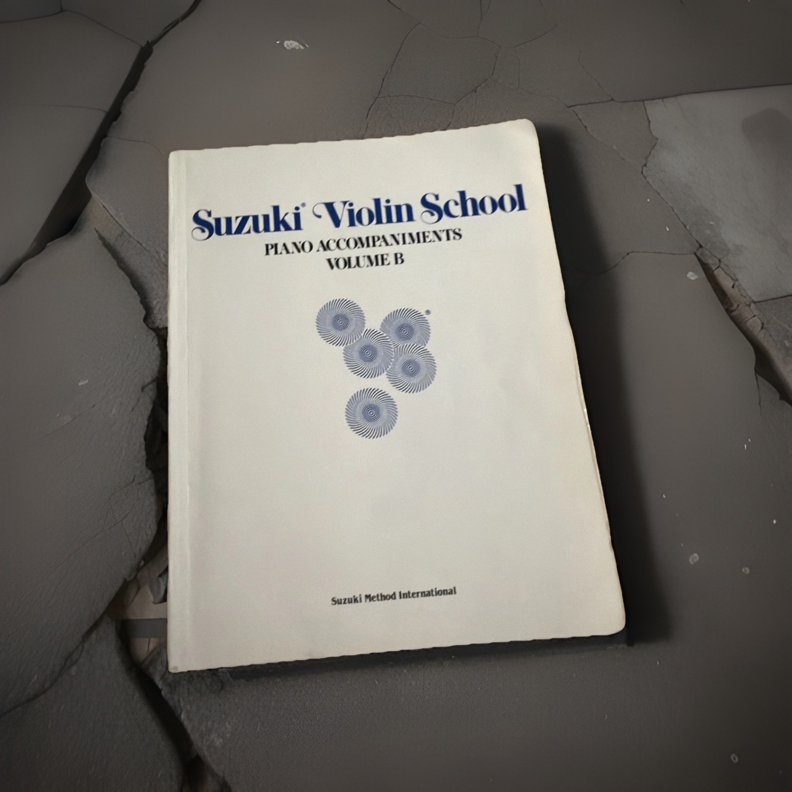 Suzuki Violin School: Piano Accompaniments, Vol. B 190 Pages Very Good