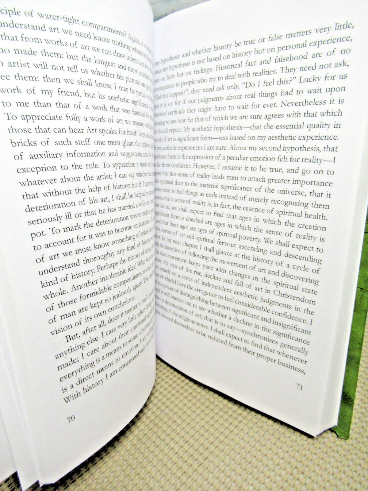 ART / by Clive Bell / 2008 / Hardcover / BiblioLife /