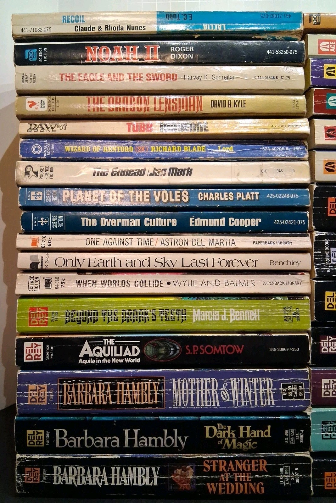 VTG Mixed Book Lot of 30 Fantasy Sci-fi: Brooks Hambly Del Rey ACE Books & MORE!