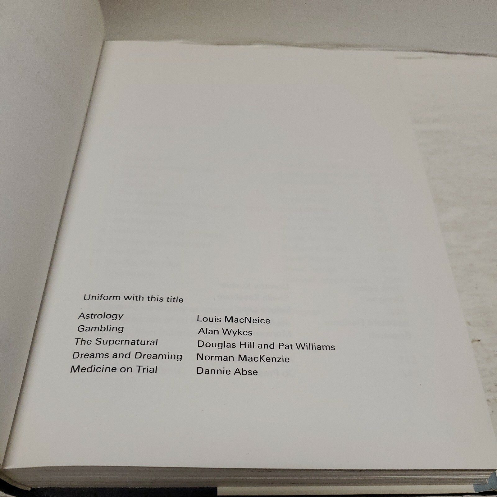SECRET SOCIETIES edited by NORMAN MACKENZIE HARDCOVER 350 PAGES