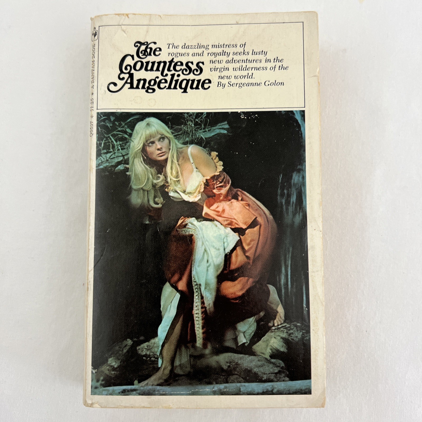 Sergeanne Golon: The Countess Angelique Paperback Bantam 6th Print