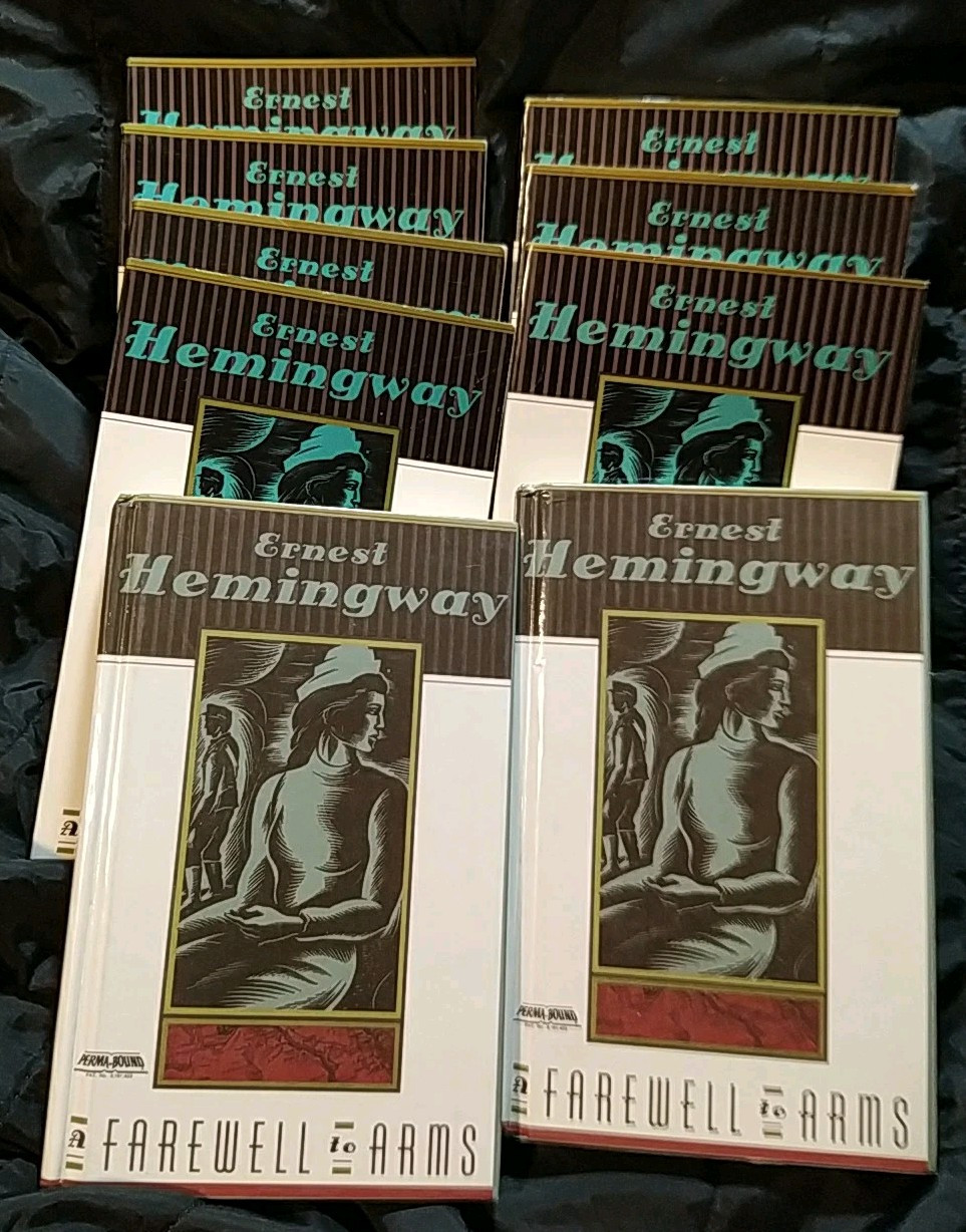 A FAREWELL TO ARMS HEMINGWAY CLASSROOM SET 9 BOOKS PB & HB WW1 CLASSIC 1995