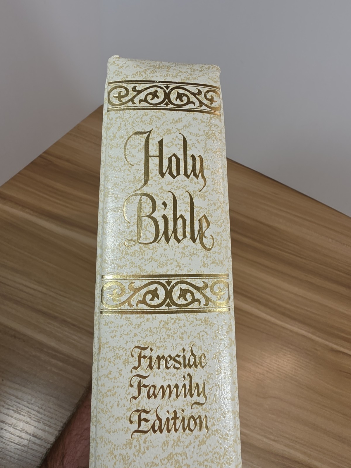 Holy Bible Fireside Family Edition King James Version 12”x9&1/2”x2&12”