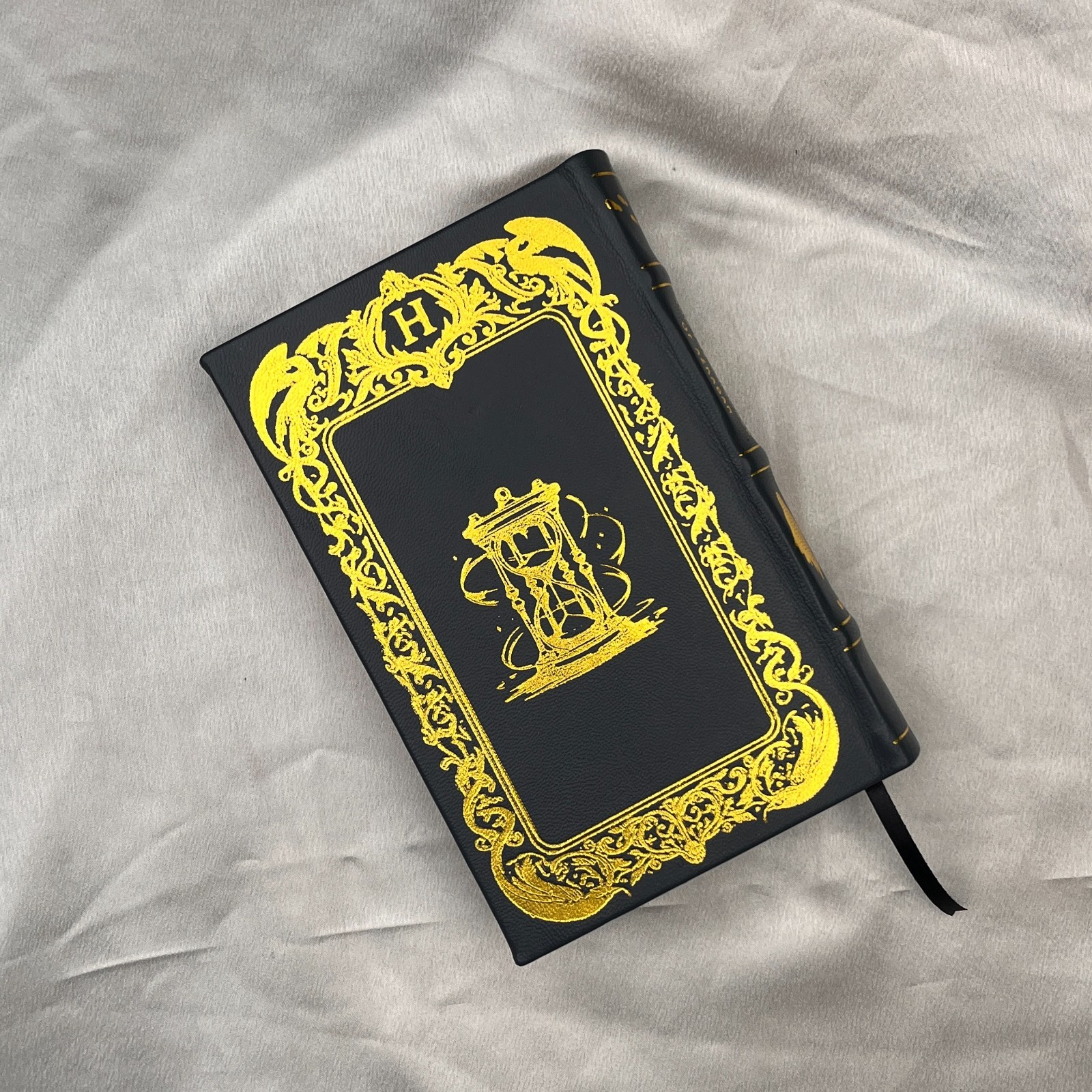 Harry Potter and the Prisoner of Azkaban [Premium Leather Bound]