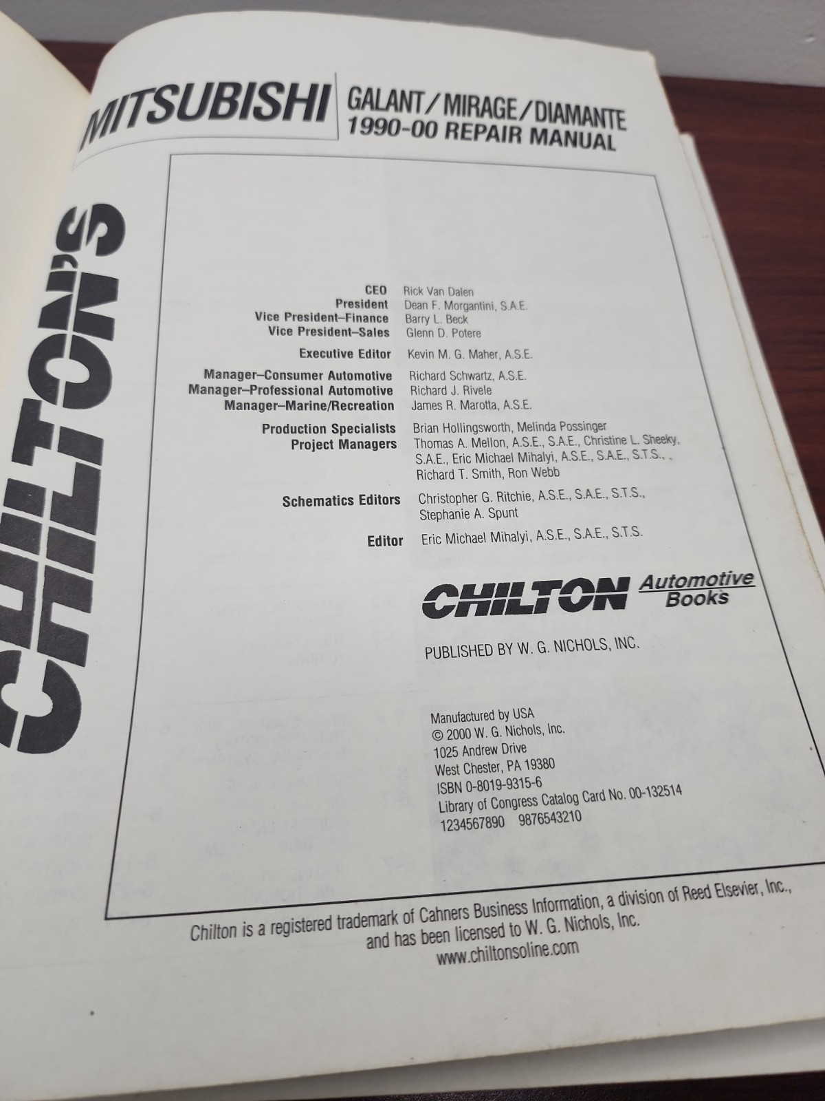 Chilton Mitsubishi Galant Mirage Diamante 1990-00 Repair Manual by Haynes (2000)