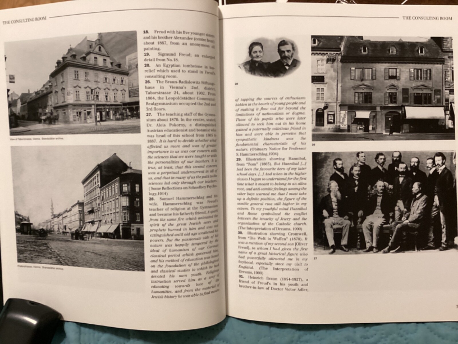 SIGMUND FREUD MUSEUM SOFTCOVER BOOK, 1994, 112 PAGES/FREE POSTAGE!!!