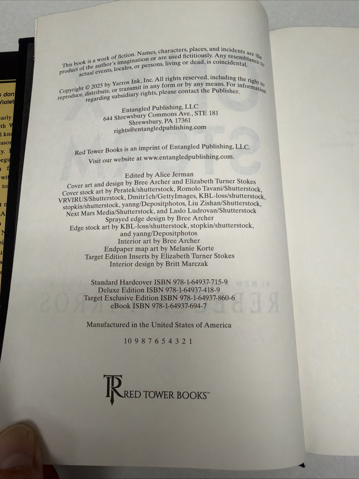 Onyx Storm By Rebecca Yarros Deluxe Edition Sprayed Edges HC/DJ 1st Edition