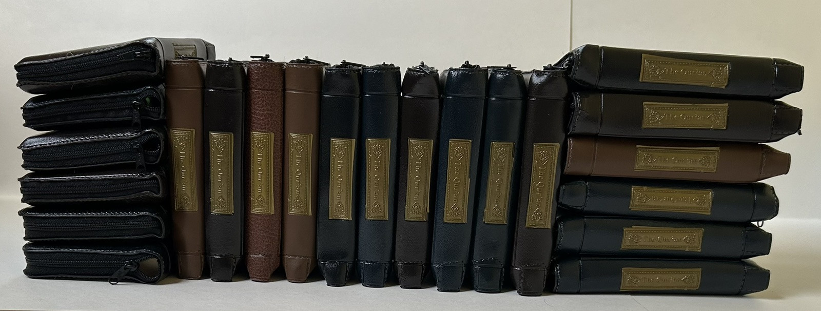 Holy Quran Arabic Pocket Size with Zipper Faux Leather 3.5“x 5.5“